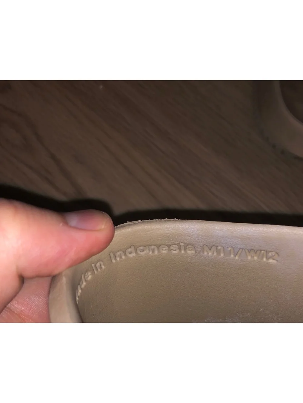 NIKE CALM SLIDES SANDALS TAN KHAKI BEIGE MENS SIZE 11 WOMENS 12